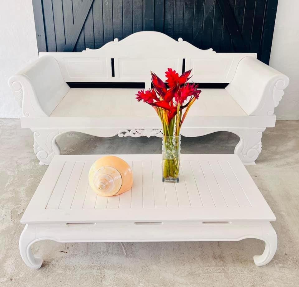 Banana Bay Beach Club Bed and Breakfast Eton Exterior foto
